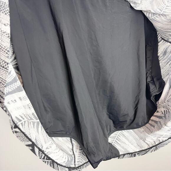 Swimsuits For All Women Twist Front V-Neck Swimdress One Piece Swimsuit size 26 - Picture 5 of 10